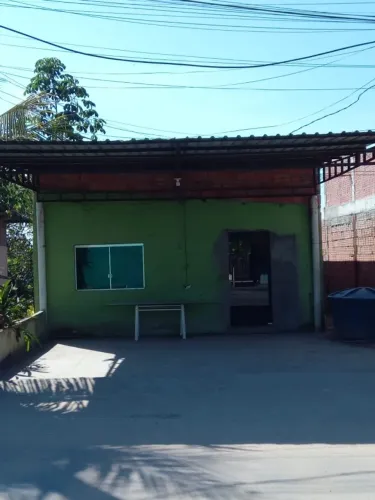 ? VENDE-SE CASA - COLÔNIA ANTÔNIO ALEIXO ? Localização: Avenida das Graças, Bairro da Fé