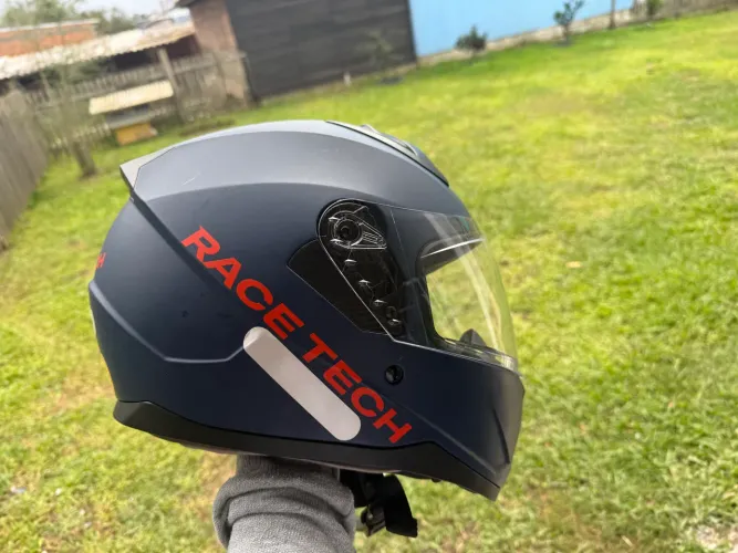 Capacete Race Tech Tamanho 60 - Pouco Uso + Luvas de Brinde