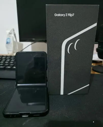 GALAXY ZFLIP 7 512GB - COMPLETO SEMI NOVO COM NF