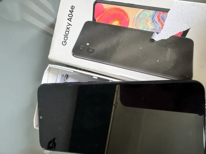 Celular Samsung a04e novo