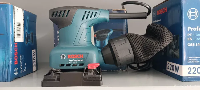 Lixadeira Orbital Bosch GSS 140