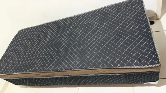 Vendo cama box 1.80x80