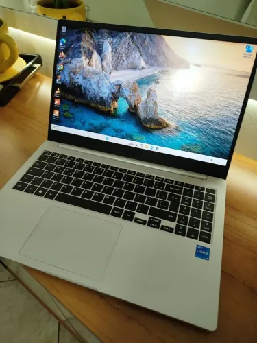 SAMSUNG BOOK - I5 12th 8gb RAM SSD 256gb Impecável!