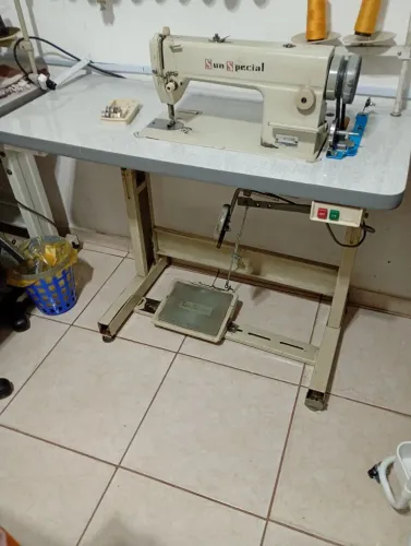 Máquina de costura