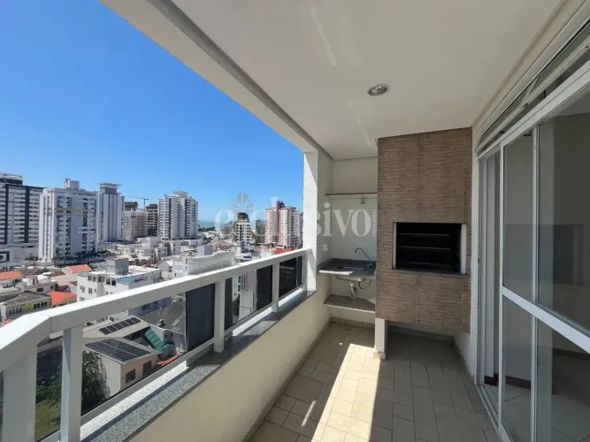 Apartamento com 4 dormitórios sendo 2 suítes no Estreito