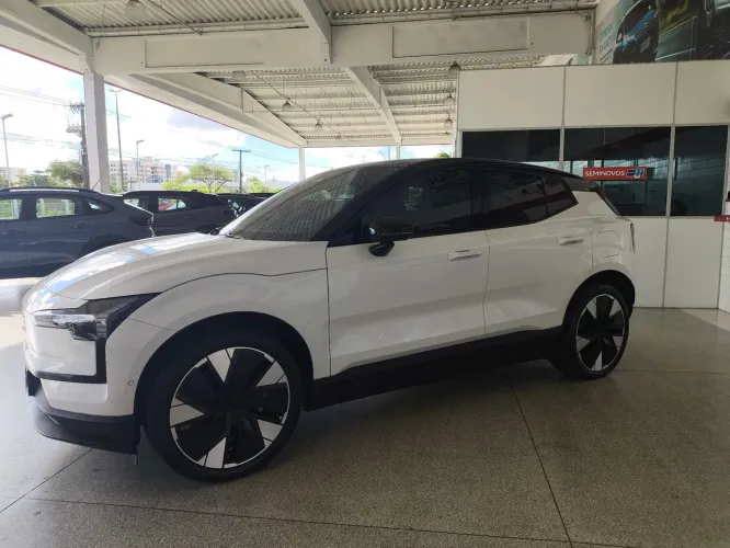 Volvo EX30 E60 Ultra (elétrico) 2025