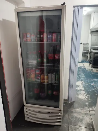 Geladeira expositora