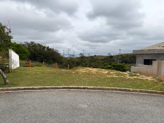 TERRENO A VENDA NO CONDOMÍNIO BURLE MARX