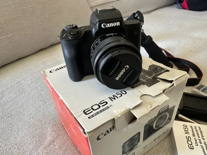 Camera CANON EOS M50 - Perfeito estado funcionando 100%