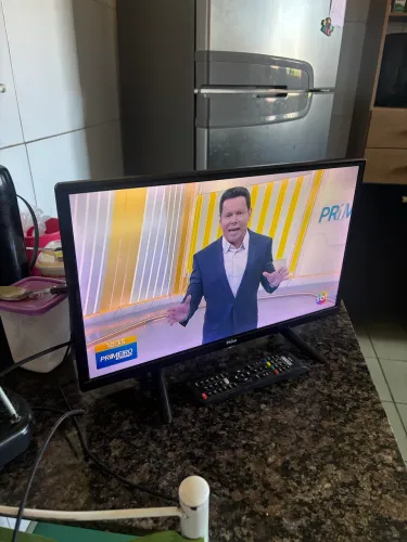 TV philco 22 polegadas, funciona perfeitamente!