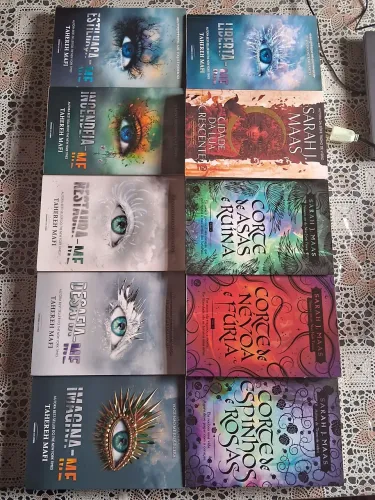 Coleção livros estilhaça-me, acotar, cidade da lua crescente