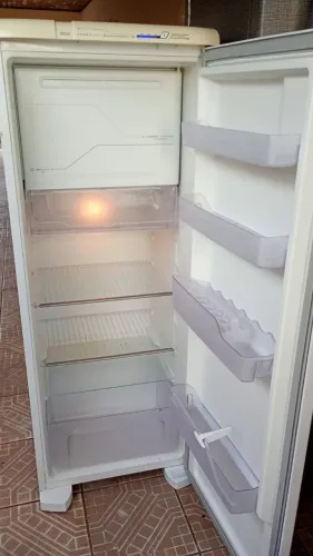 Geladeira Eletrolux estado de Nova pouco uso 