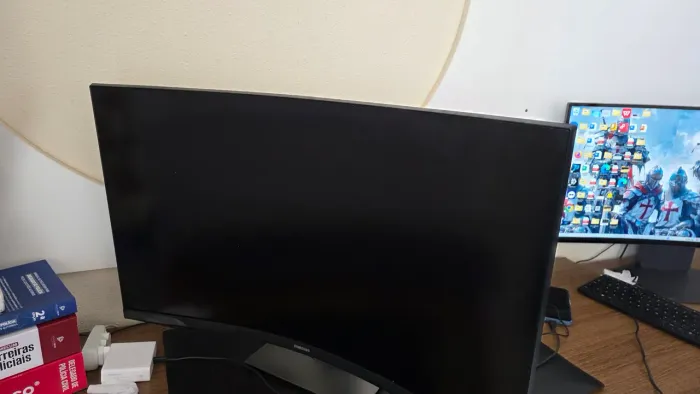 Dell OptiPlex Ultra i7, com monitor 32 Curvo
