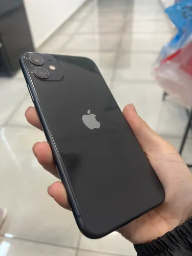 iPhone 11