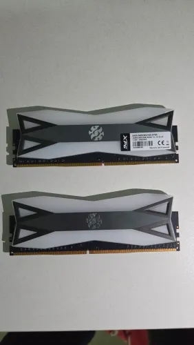 Memória Ram XPG Spectrix D60g 3600Mhz DDR4 16GB(2x8) CL18