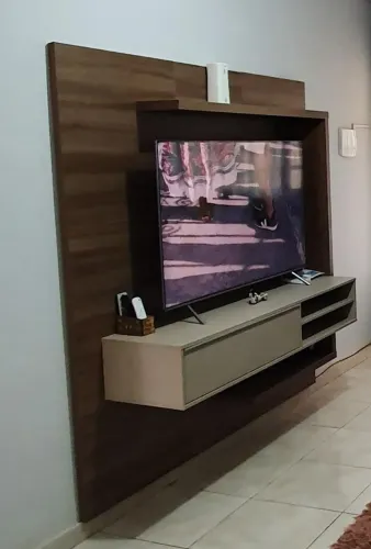 Painel com rack até 70 polegadas