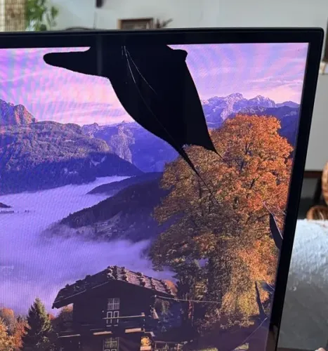 Monitor Dell S2740L 27 Full HD com tela trincada
