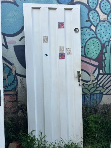 Porta de ferro