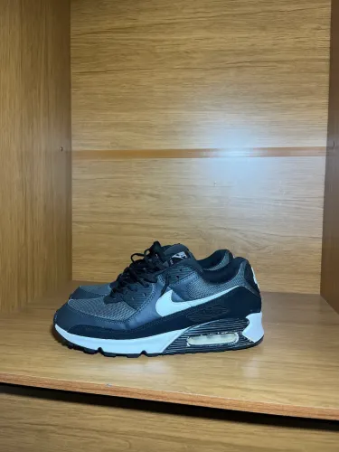Tênis Nike Air Max 90