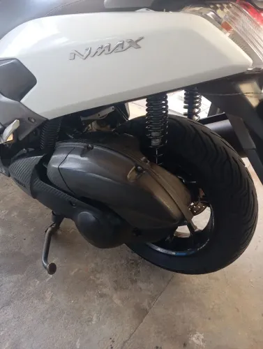 Vendo NMax 160 super nova, pneus novos, moto impecável !!