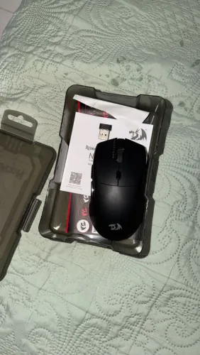 Mouse redragon sem fio novo