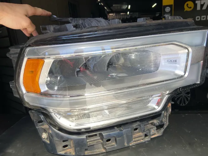 FAROL DO DODGE RAM