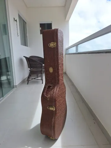 CASE RÍGIDO DE MADEIRA - VIOLÃO CLÁSSICO - MARROM NOBRE + ACOLCHOADO