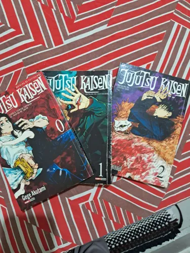 Jujutsu kaisen volume 0 ao 2, na compra leva os 3