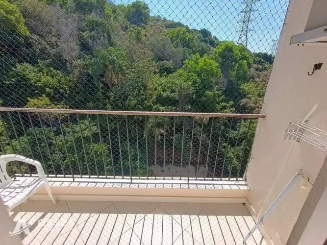 Asset Imóveis vende apartamento com varanda e 2 dormitórios, 63m², por R$ 465.000 - Ingá -