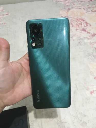 Vendo cell infinix hot 11s