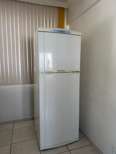 Geladeira Continental