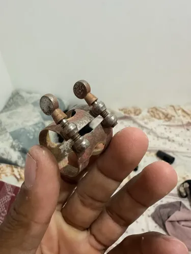Abraçadeira de couro sintético Para Sax Tenor + abraçadeira metal Para Sax Alto