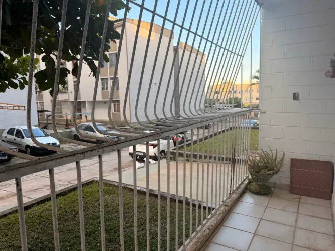 Apartamento dois quartos térreo!