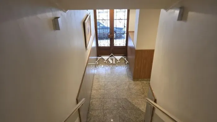 Apartamento- Petrópolis, Centro