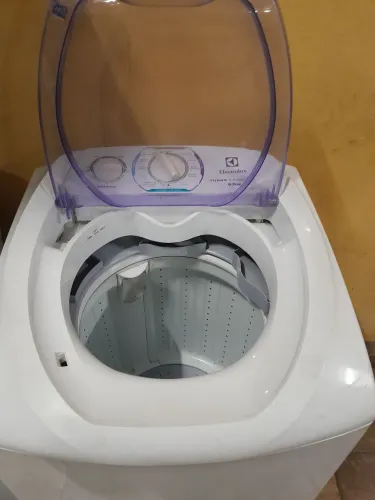 Vendo maquina de lavar roupa !