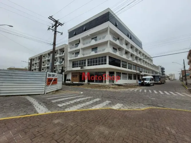Sala Comercial, (Galeria Scaini) - 25m² - posição solar frente sul. - banheiro - estaciona