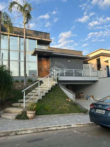 Casa à venda no Condomínio Porto Real V em Limeira-SP