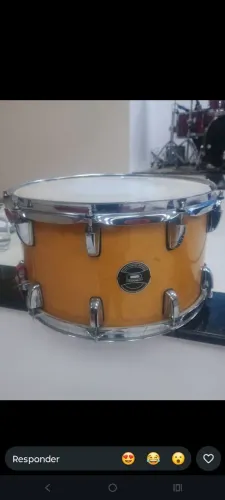 Caixa de bateria (marca D-one)