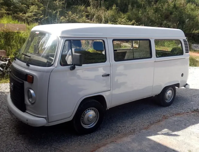 Volkswagen Kombi Standard 1.4 MI Total Flex 8V 2013