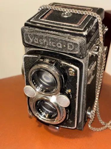 Yashica-D TLR Antiga