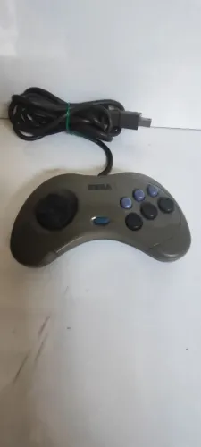 Controle Sega Saturno Cinza Original Funcionando perfeitamente. LEIA A DESCRIÇÃO