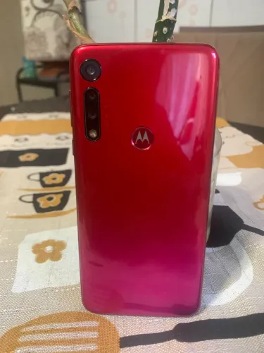 Moto g8 play