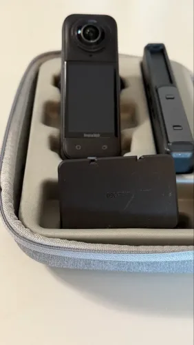 Câmera insta 360 X5 kit completo 