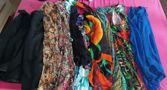 Lote de roupas femininas para brechó - 50 peças 
