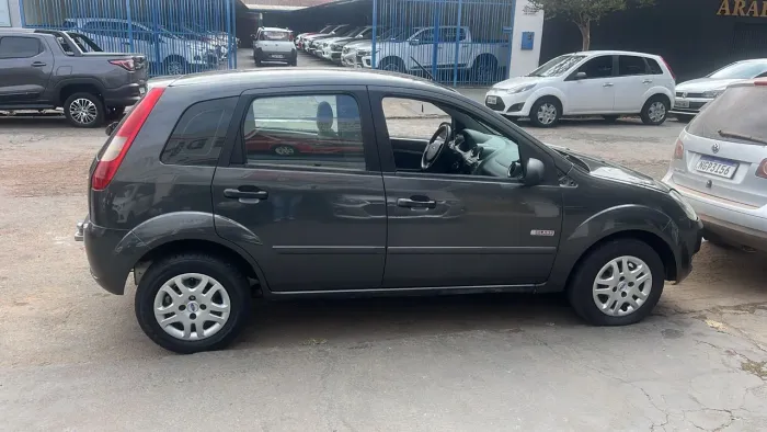 Ford Fiesta Class 1.6 8V 98cv 5P 2003
