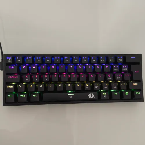 Teclado Mecânico Gamer Redragon Fizz RGB (Estado de Novo)