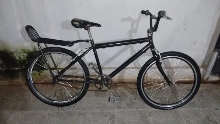 Bicicleta aro 26 Urbana / Bmx toda revisada - R$350,00