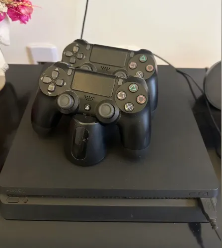 video game ps4 - 2  controles