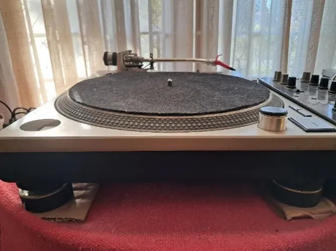 Toca Disco Technics Sl1200 mk2, funcionando perfeitamente