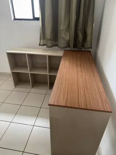 Mesa de escritório em L usada (ótimo estado)
